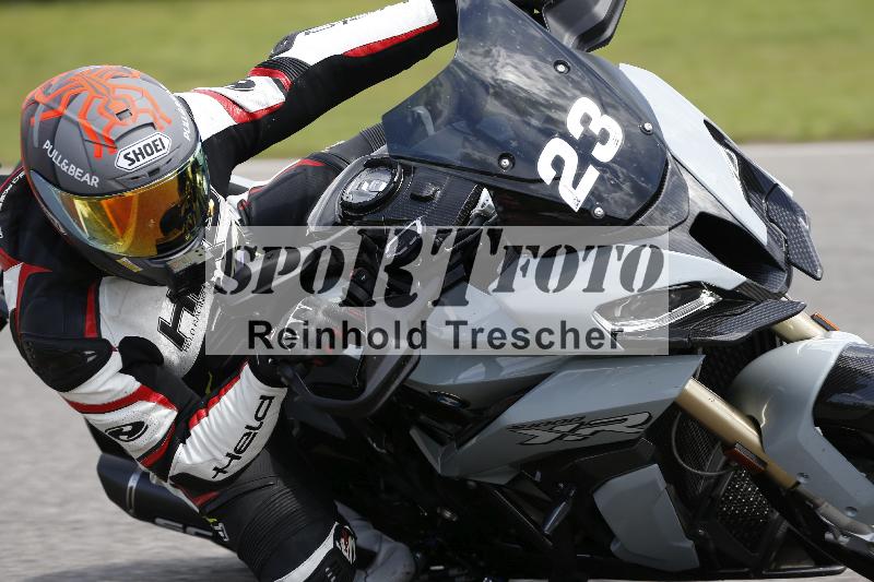 /Archiv-2024/29 12.06.2024 MOTO.CH Track Day ADR/Gruppe gelb/23